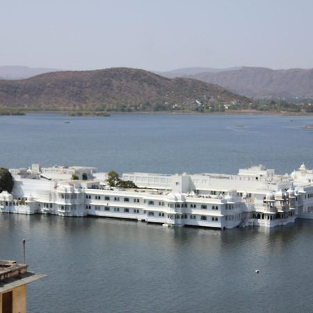 Hotel Raj Niwas Udaipur Exterior foto