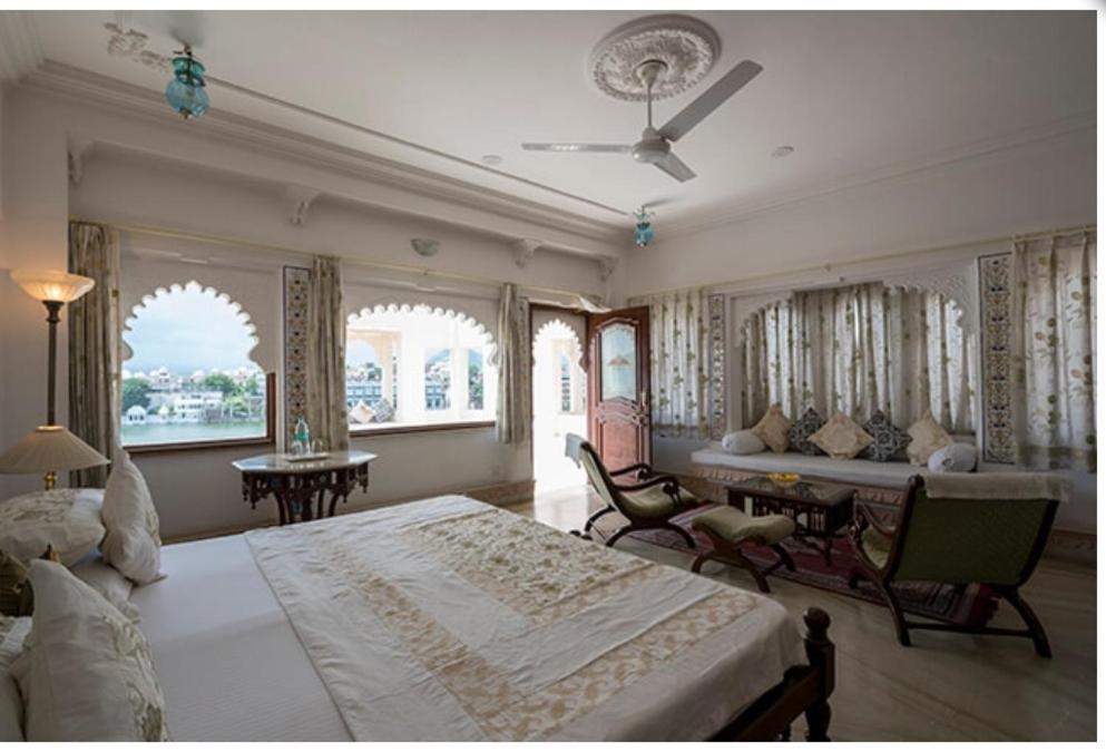 Hotel Raj Niwas Udaipur Zimmer foto