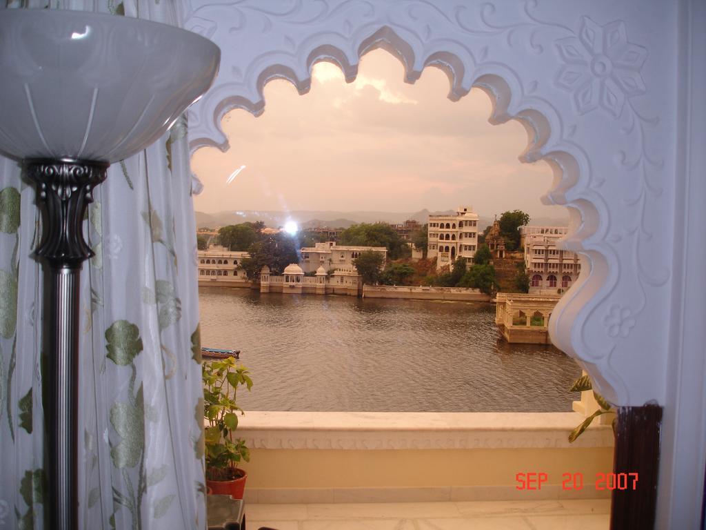 Hotel Raj Niwas Udaipur Exterior foto