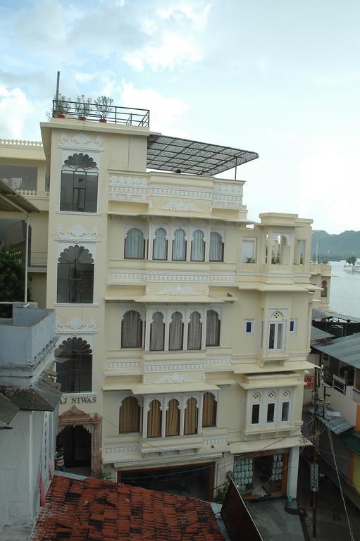 Hotel Raj Niwas Udaipur Exterior foto